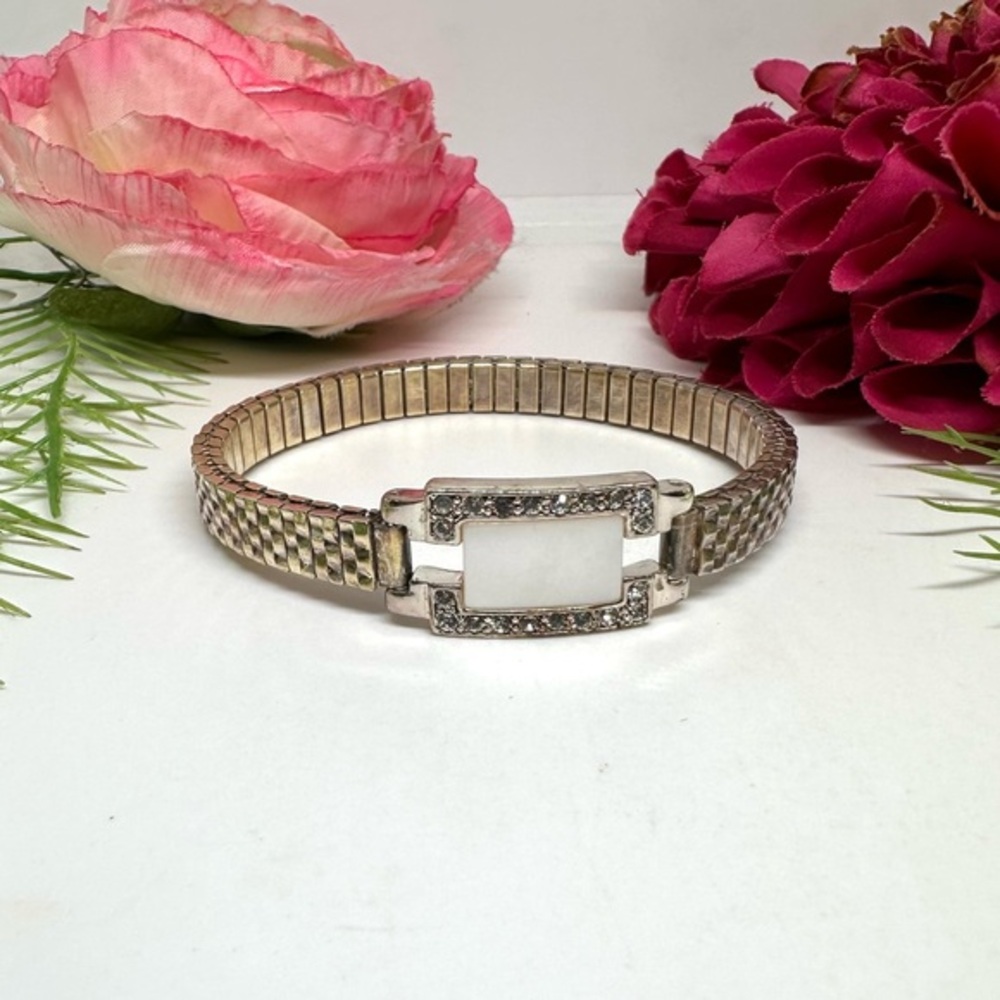 VINTAGE⚜️Monet Mother Of Pearl Accordion Bracelet